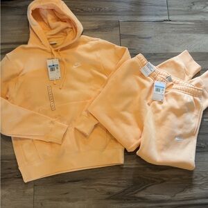 Nike Light Peach Apparel Set NWT